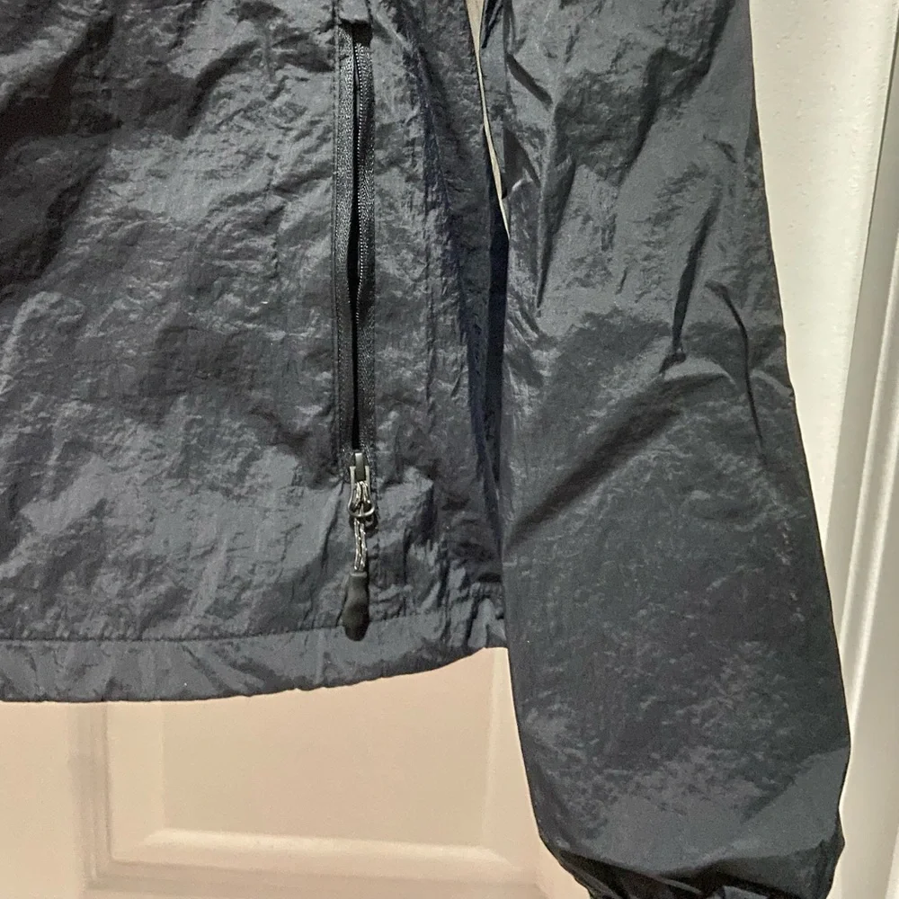 Women’s Mesh Lined Hooded Windbreaker, Black, size Medium - NWOT - Picture 4 of 8